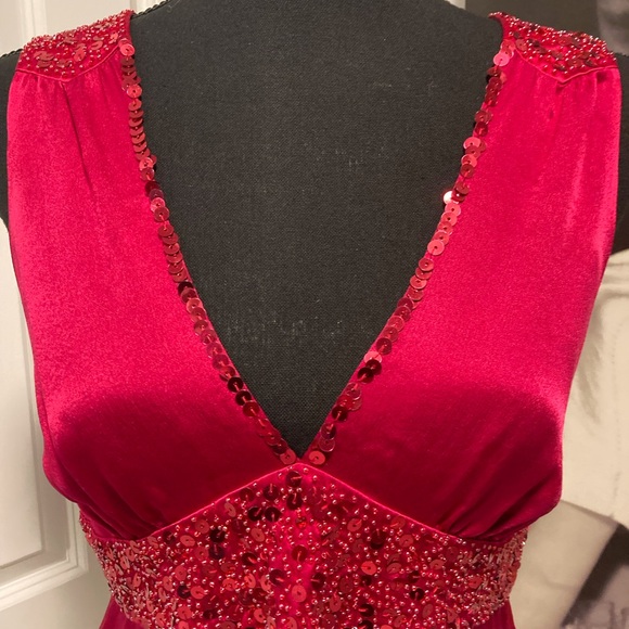 Women’s Red Silk Bebe Sleeveless Shirt M - Picture 3 of 10